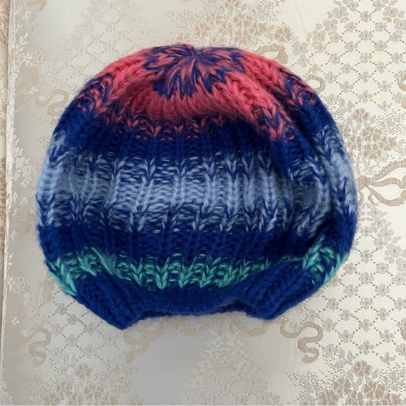 Knit Scarf & Hat Set - Picture 5 of 8